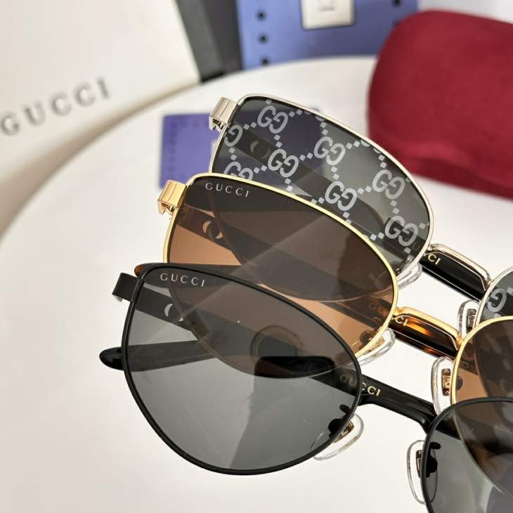 Picture of Gucci Sunglasses _SKUfw79338741fw